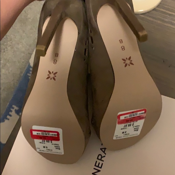 BCBGeneration Booties size 8 - Picture 4 of 4